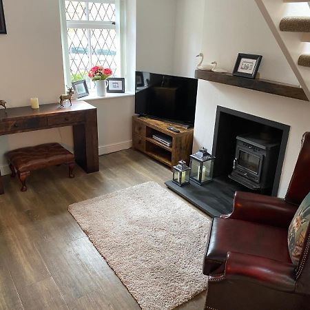 Arthur Street Guest Cottage Хиллсборо Экстерьер фото