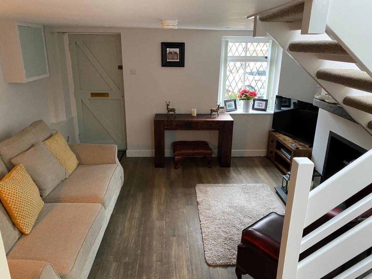 Arthur Street Guest Cottage Хиллсборо Экстерьер фото
